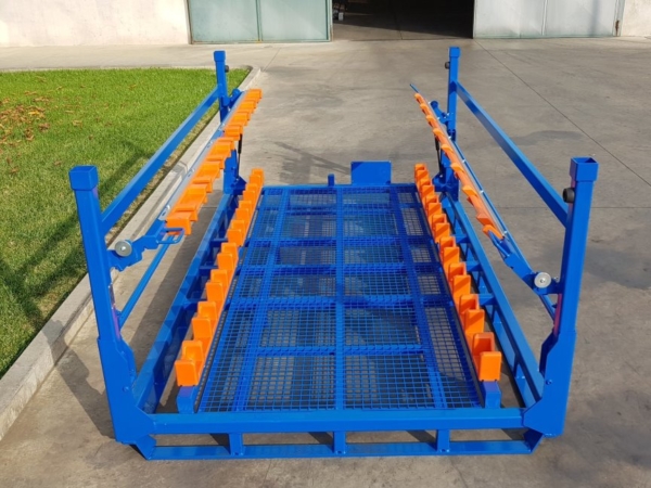 Specific metal racks - Ferrero Automotive